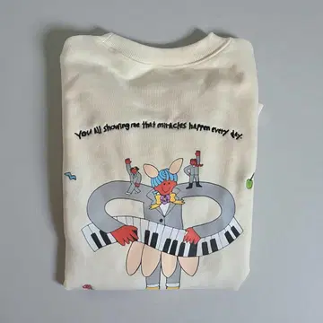 RYOCHAN OMEDETO SWEATSHIRT 미세스 후지사와 료카