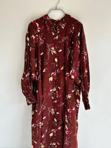 Yuni 꽃무늬 셔츠 원피스 긴팔 브라운 셔츠