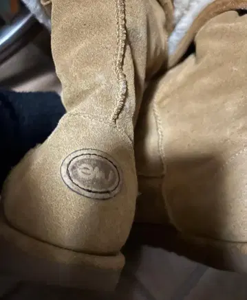 EMU 무스탕 워터프루프