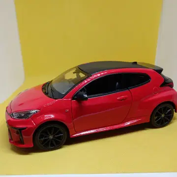 Maist 1/24 GR 야리스 (빨간색)