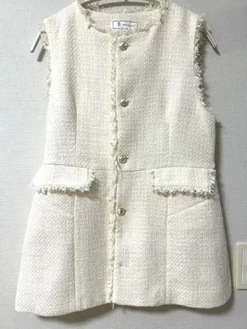 로페피크닉 트위드 베스트 화이트