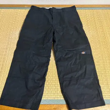 블랙 워크 팬츠 로우라이즈 핏