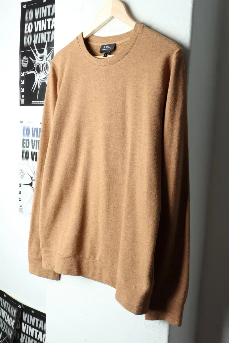 (M-L) A.p.c. Long-sleeved T-shirt, Plain, Brown - 15B56