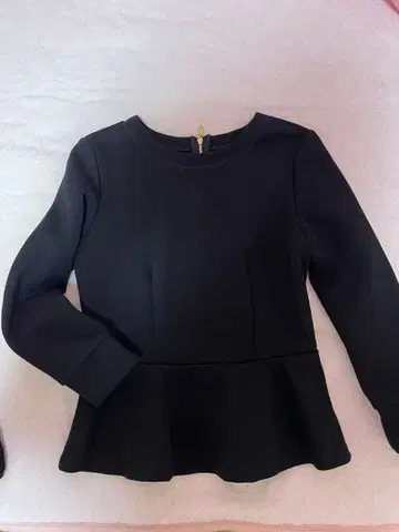 Pinky&dianne 프릴 상의 종이상자 페플럼