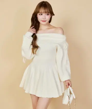 oneafteranotherNICECLAUP 오프숄더 니트 원피스