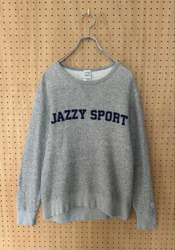 JAZZY SPORT 로고 맨투맨 재지스포츠 크루넥 그레이