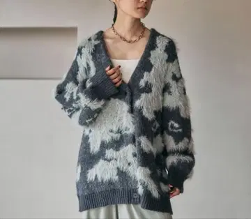 5 게이지 패턴 샤기 V 가디건 렙심 미사용 새상품 이번 시즌 신상