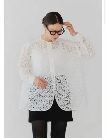 플로키 레이스 셔츠 [ 2025AW ] 화이트