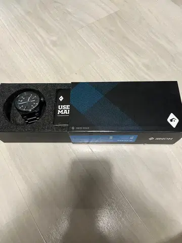 HOME R-CLASS 블랙 아날로그 시계