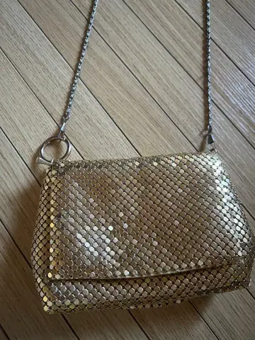 골드 메탈릭 숄더백