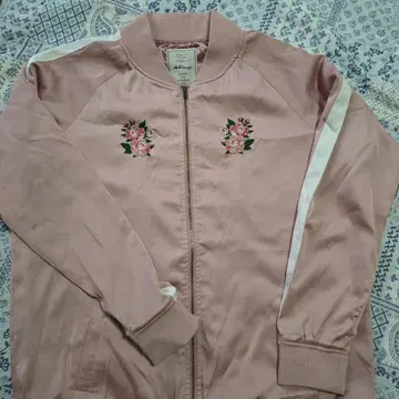 AnkRouge 핑크 새틴 자켓