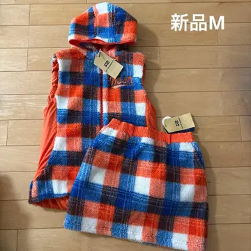 새상품 로사센 플리스 후드 부착 베스트 스커트