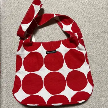 새상품 마리메꼬 숄더 레드 도트