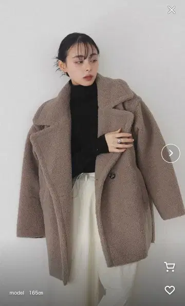 LIAN 보아 테일러드 코트