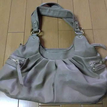 그레이 합성 피혁 숄더백