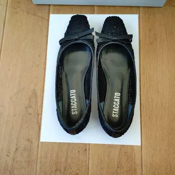 STACCATO 블랙 리본 플랫슈즈