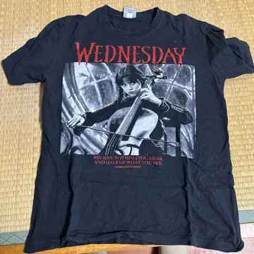 Wednesday Adams 티셔츠 블랙