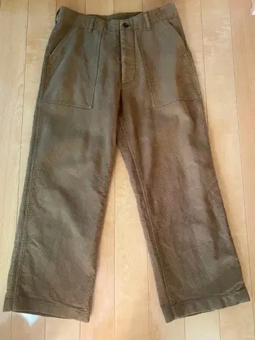 TENDERLOIN 베이커 팬츠 카키 올리브색