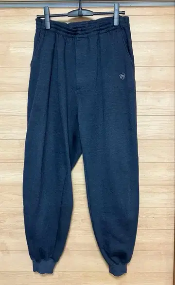 다크 그레이 조거 팬츠