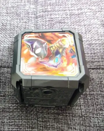 DX 아크큐브 Premium 뉴 제너레이션 울트라맨 데커