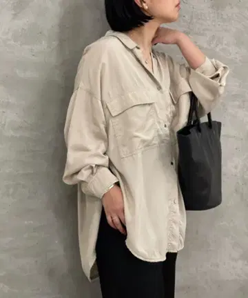 비어즐리 [ FRIPIER ] 사이드 슬릿 셔츠/텐셀