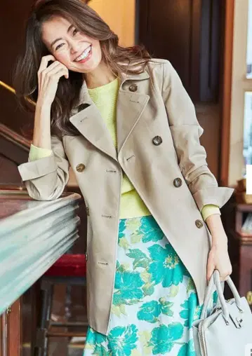 베이지 트렌치코트 L 사이즈