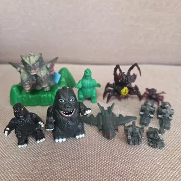 HGX 고질라 디스트로이어 가챠 세트