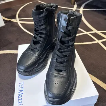 TEEMazzi 블랙 하이컷 부츠