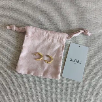 미사용 슬로브 이에나 크란테 후프 귀걸이 골드