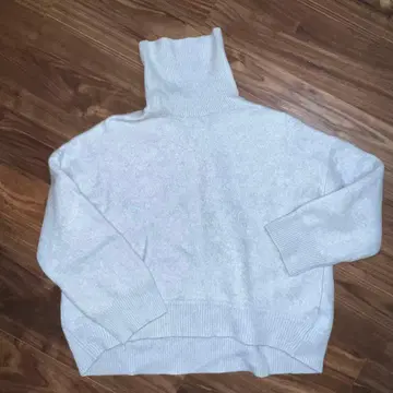 초특가! 정가 4.5만 루쉘 블루 캐시미어 니트