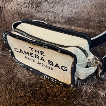 새상품급*MARC JACOBS THE CAMERA BAG 아이보리