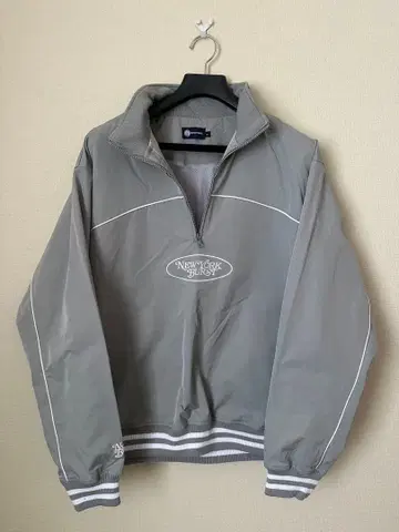 [ 새상품급 ] NEW YORK BURST 하프 지퍼 나일론 자켓 메쉬