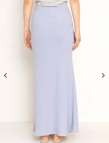 PHEENY(피니) 도비 바이아스 스커트 플레어 스커트