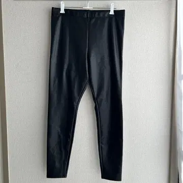 H&M 에이치앤엠 레더풍 팬츠 블랙 M