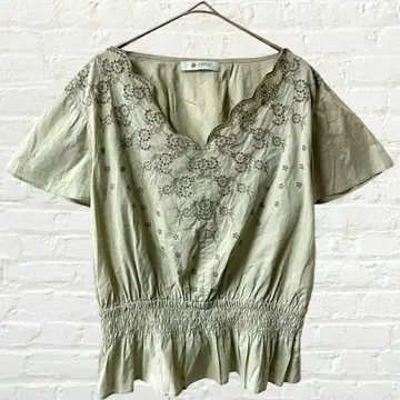 나노 유니버스 케이프 슬리브 블라우스 셔링 밑단 개더 스캘럽 옷깃