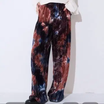 타이다이 벨로아 이지 팬츠 지나시스 미사용 새상품 이번 시즌 신상