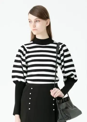 LOULOU WILLOUGHBY 리브 퍼프 슬리브 풀오버 보더