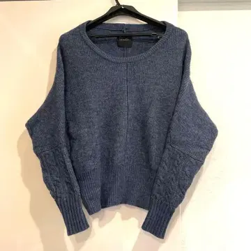 Rosso 케이블 니트 긴팔 블루