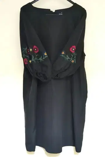 as know as 자수 원피스 블랙 [새상품급]