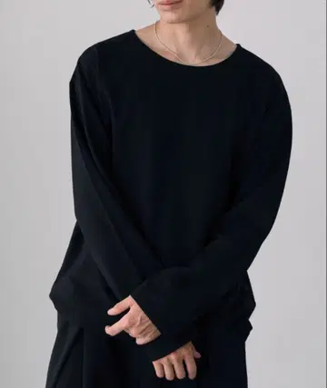 [ LURAKU ] 오픈넥 반기장 T셔츠