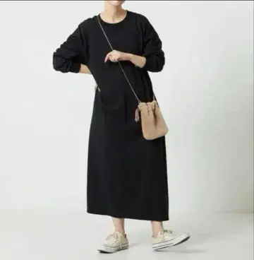 프릭스스토어 블랙 롱 티셔츠 원피스