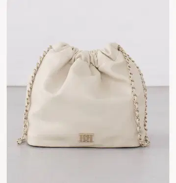 다리치 Darich DD 로고 드로스트 백 아이보리