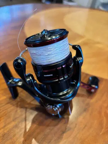 시마노 20  C3000SDH