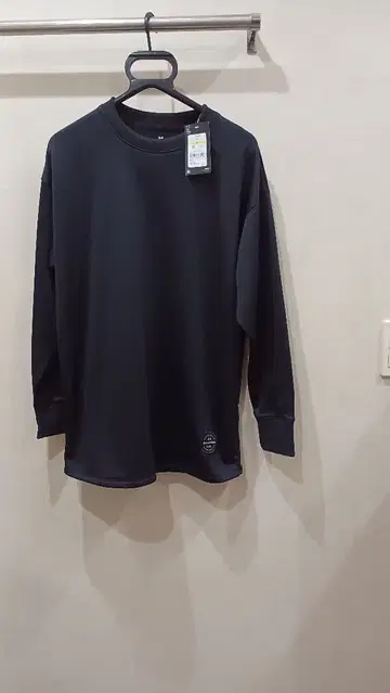 언더아머 1381829 M 사이즈 튜닉 기장 긴팔