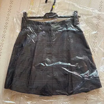 미사용 블랙 플리츠 스커트