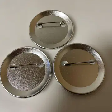 중고품 실버 원형 핀 배지 3개 세트 13-565