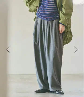 [미사용 새상품] 스튜디오 클립 days 턱 트라우저 팬츠 차콜