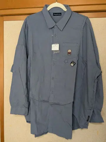 드럭 스토어즈 파랑 긴팔 셔츠 자수 패치 포함