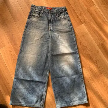 RED CARD 와이드 레그 데님 사이즈 24