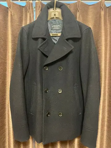 AUTHENTIC WEAR 블랙 피 코트